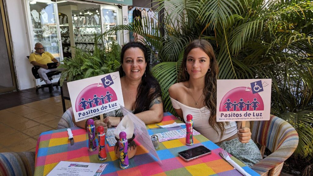 Charity Bingo Pasitos de Luz donate Puerto Vallarta