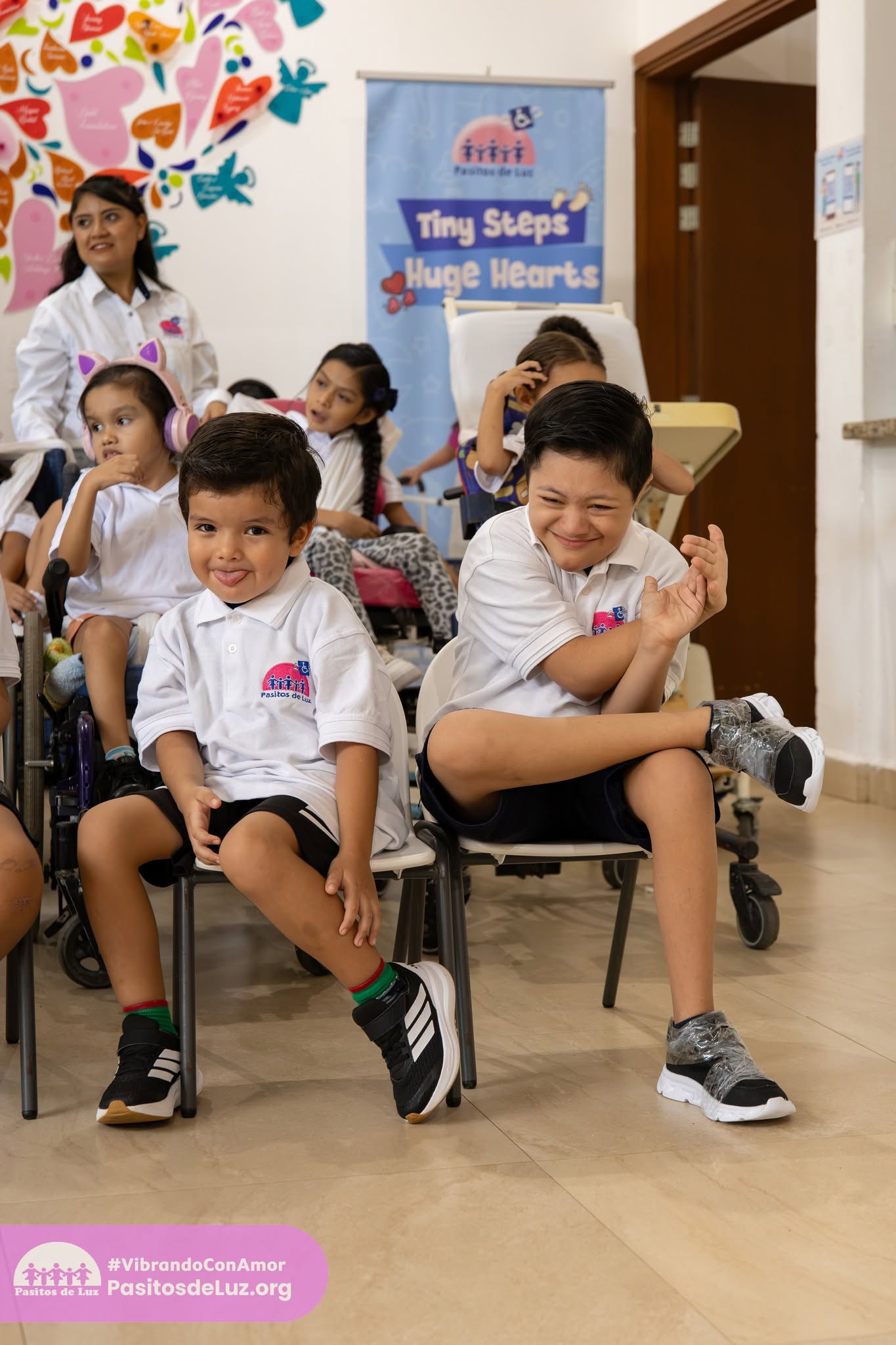 Niño en Pasitos de Luz